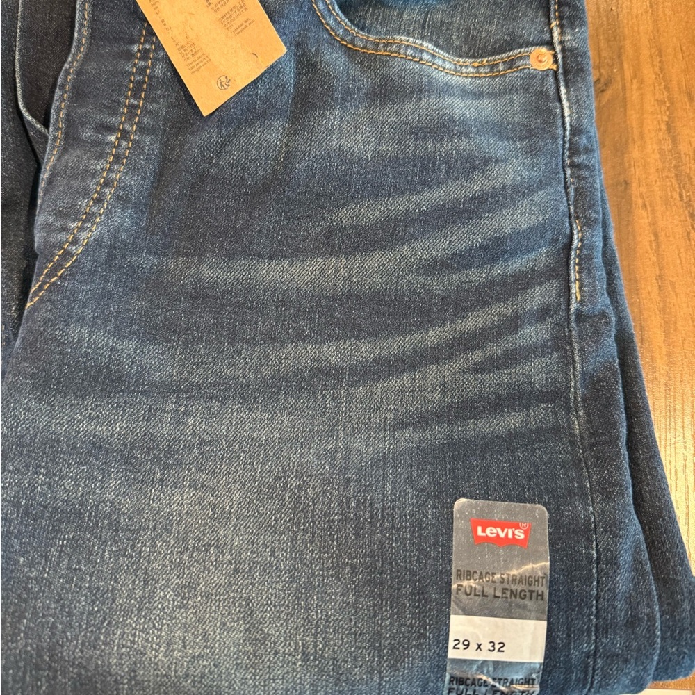 Levi’s Women Ribcage Straight Jeans - NWT (29) - Picture 3 of 4